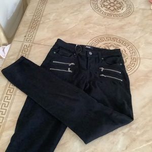 PAIGE  EDGMONT 26x30